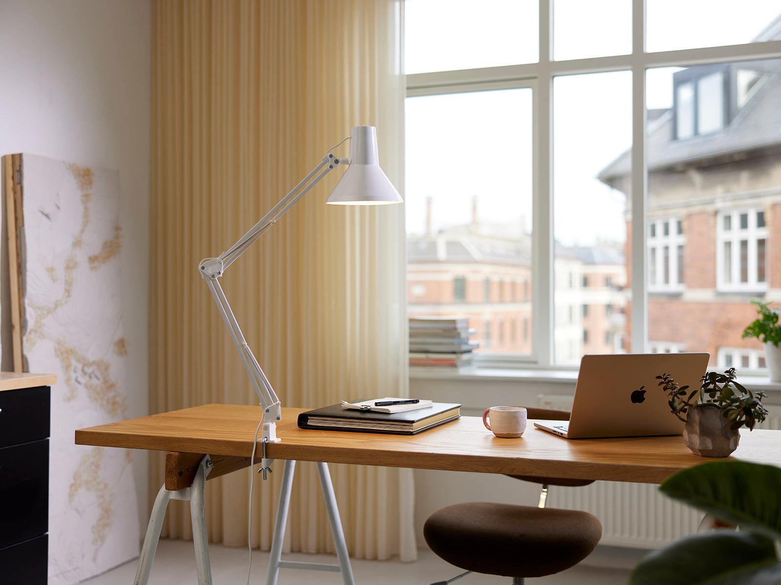 Nielsen Light Jensen arkitektlampe hvid