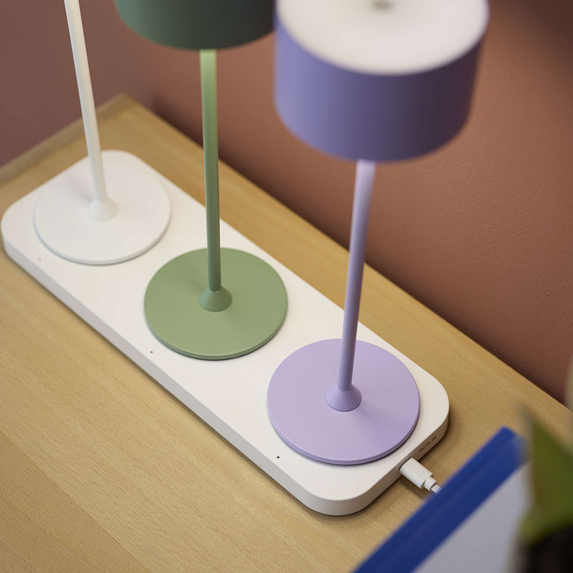 Ladestation Trådløs til 3 Lamper - hvid