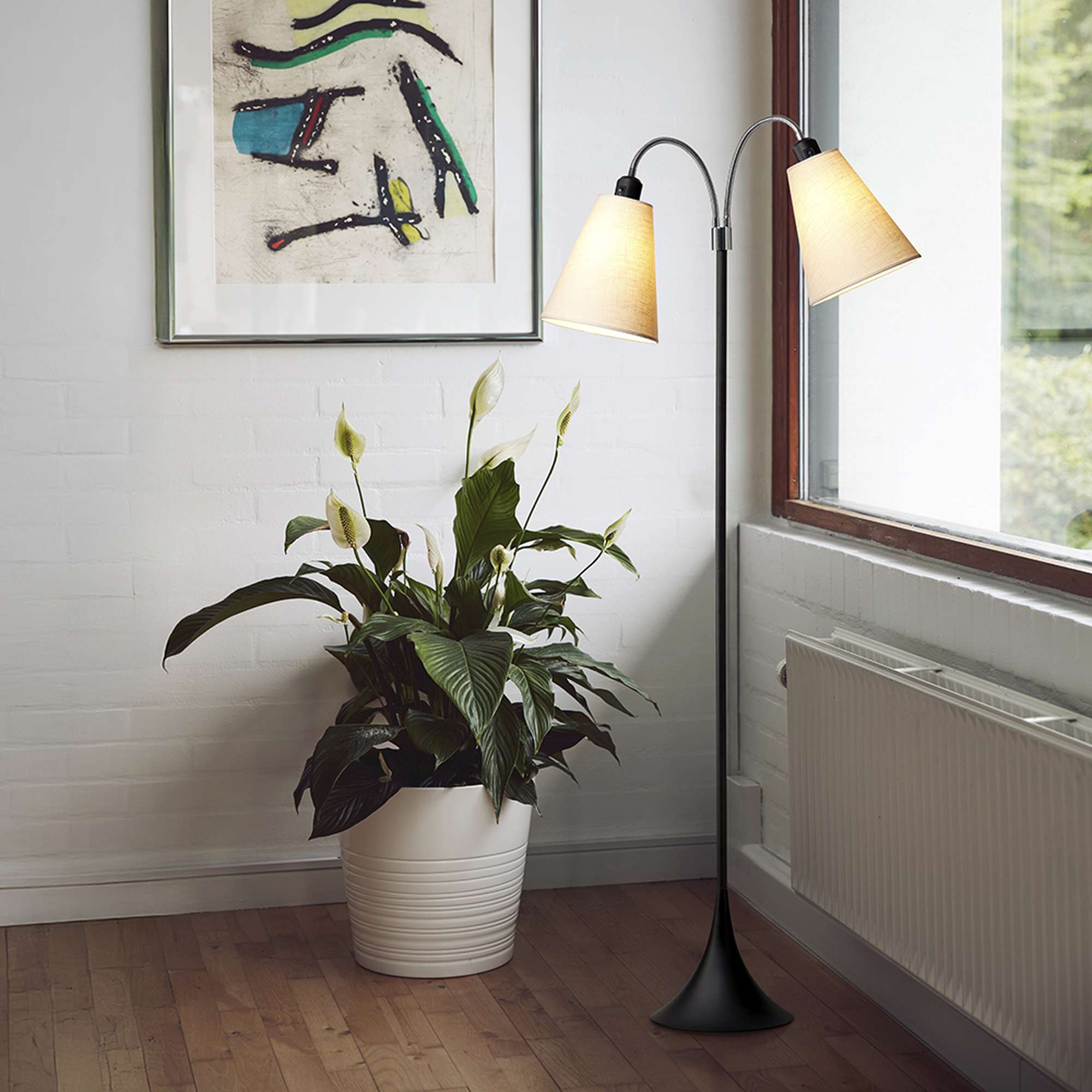 Fodgænger Gulvlampe Sort m/creme lampeskærme