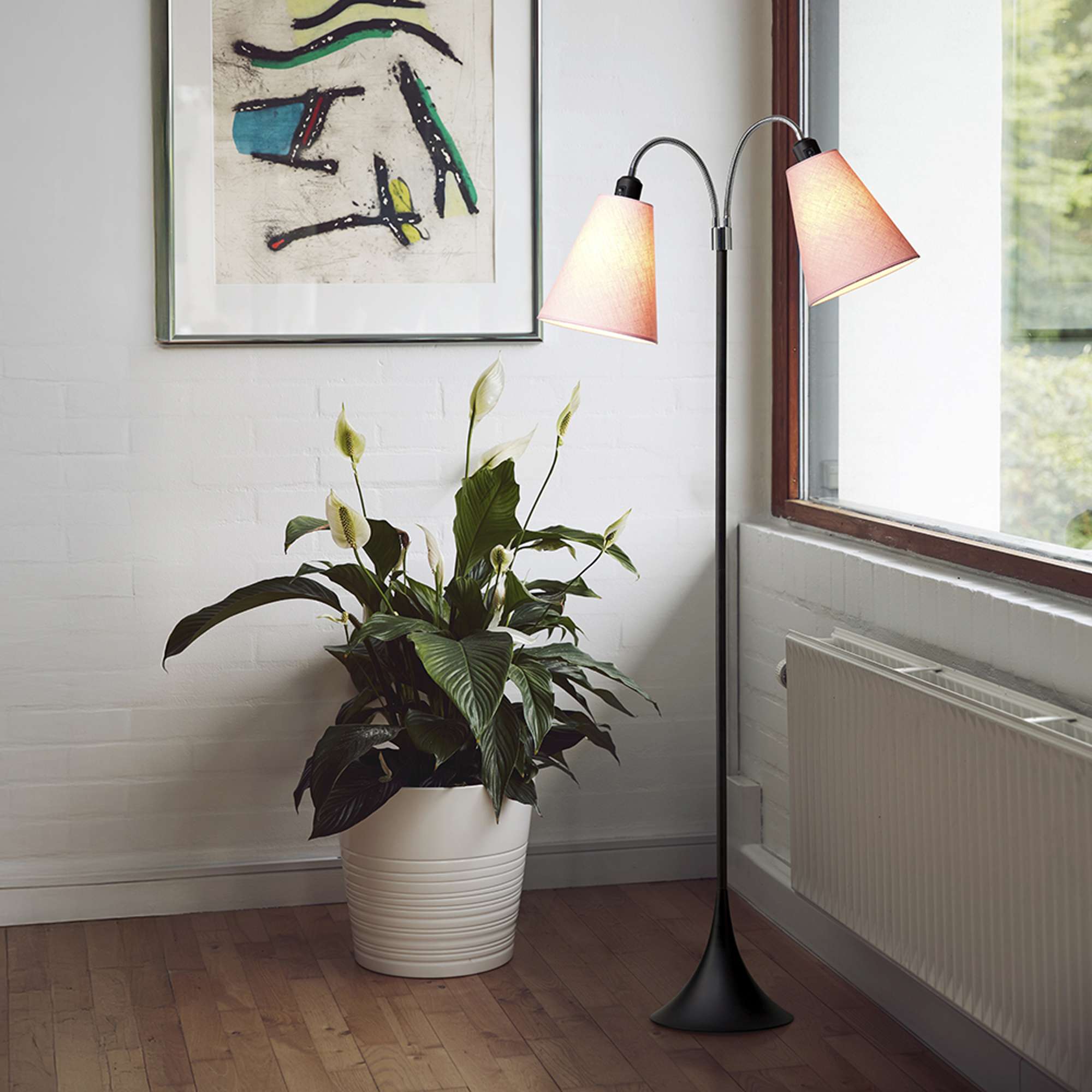 Fodgænger Gulvlampe Sort m/pink lampeskærme