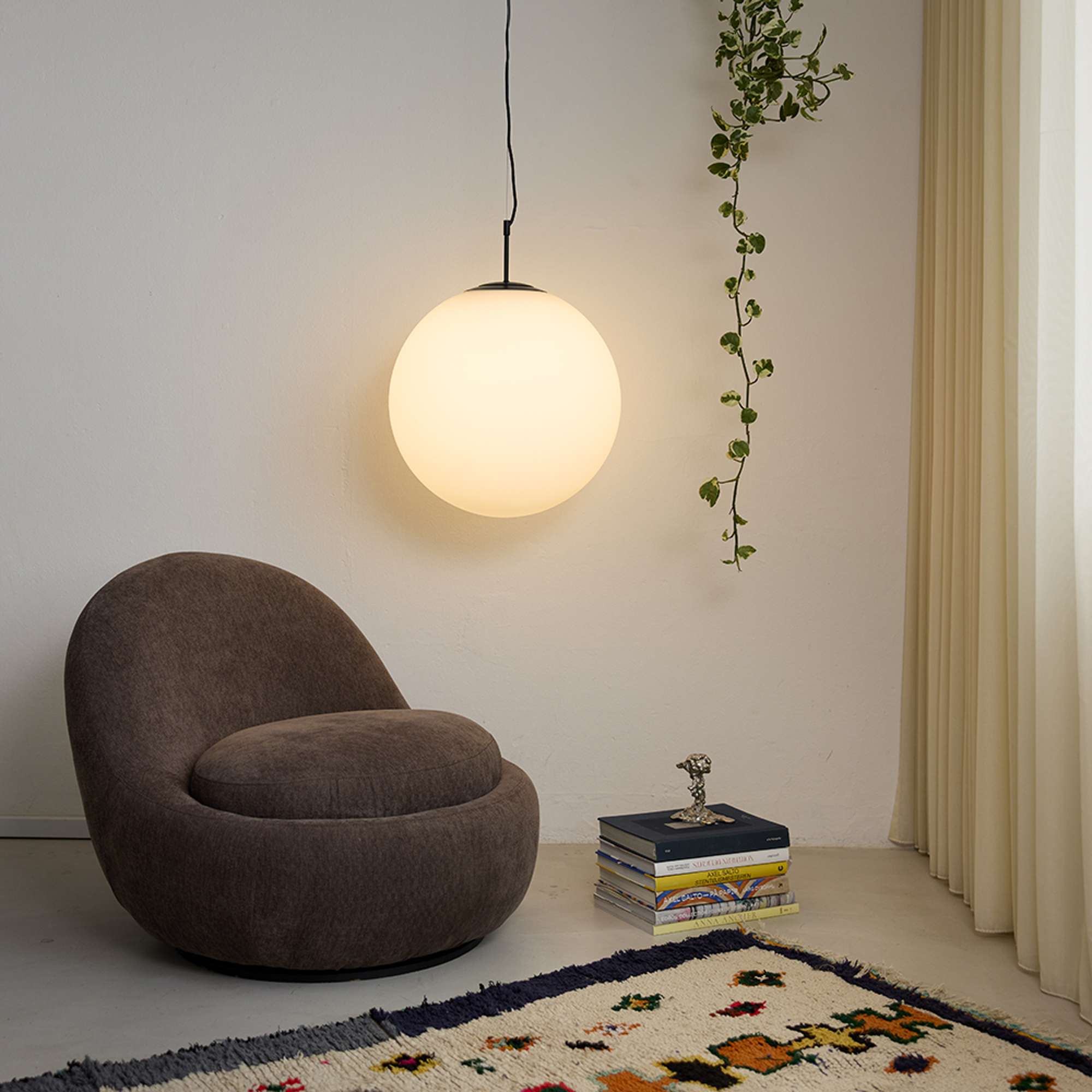 Nora Cafependel Ø50 cm – opal/sort