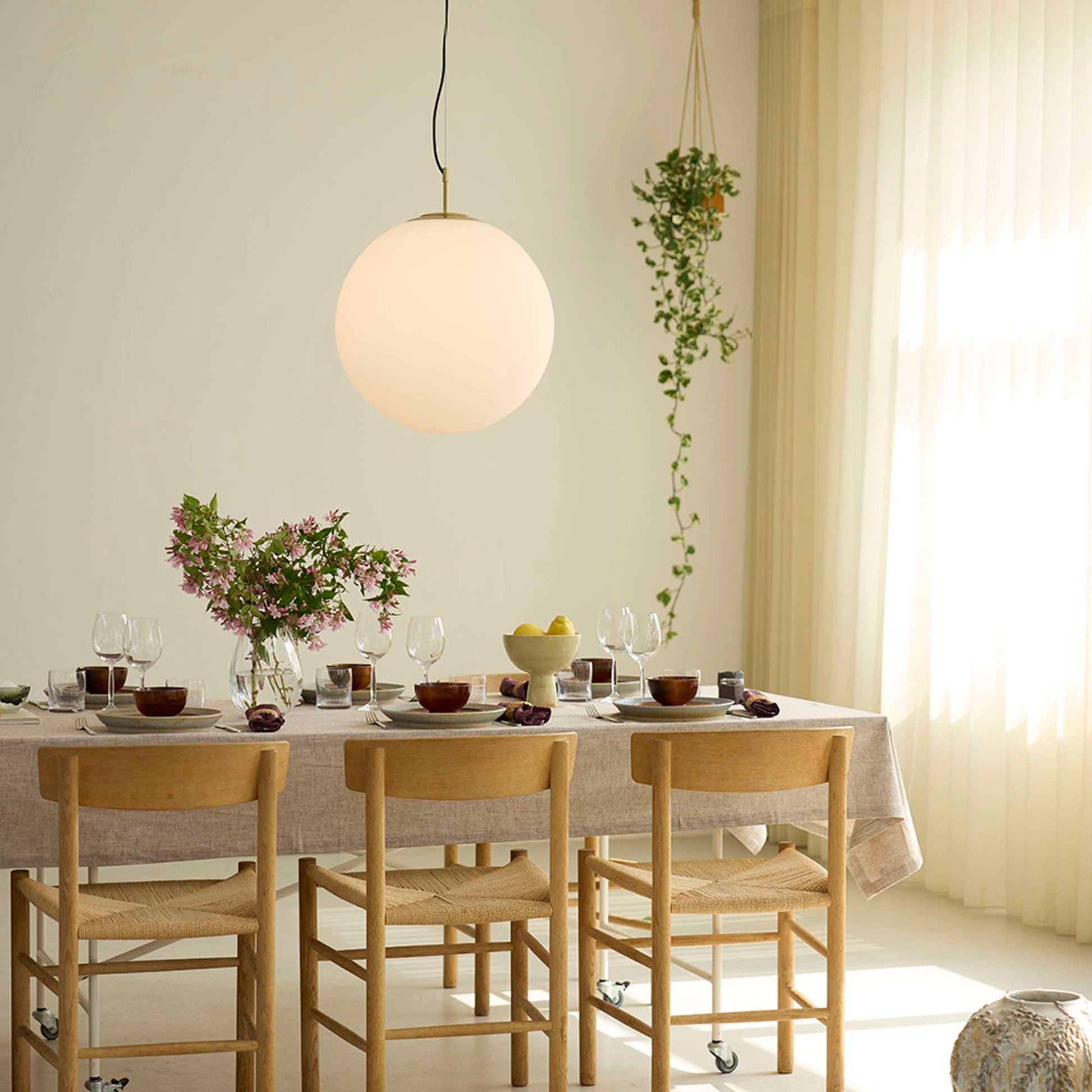 Nora Cafependel Ø50 cm – opal/messing