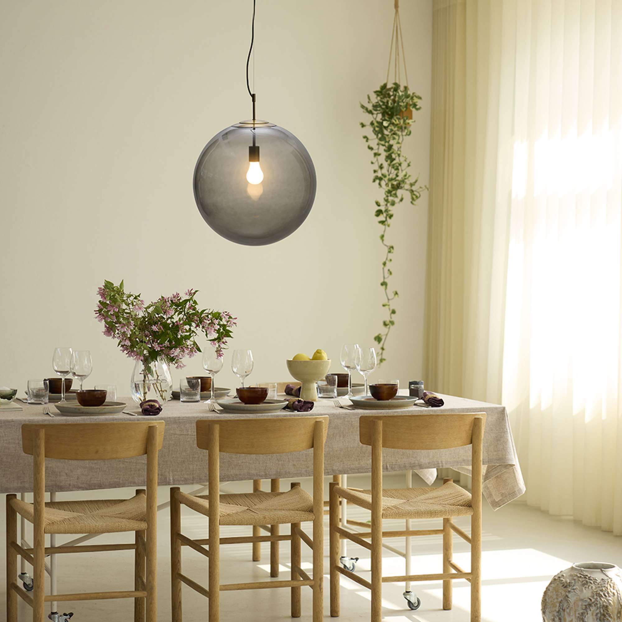 Nora Cafependel Ø50 cm – mørktonet/messing